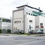 Apartment In Innsbruck Near The Golden Roof