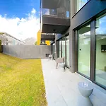 Blackhome Innsbruck City East I Contactless Check-In