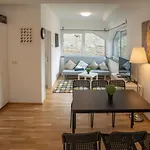 Lovely City Center Apartment In Innsbruck