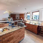 Hotel Bon Alpina