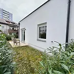 Schoenes Tiny House Im Herzen Innsbrucks Mit Garten