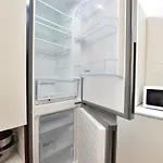 Huge Apartment In Awesome Location With Parking