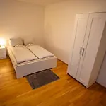 Modern Innsbruck Apartment I Free Parking