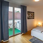 Modern Innsbruck Apartment I Free Parking