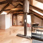 H5 Grauer Baer Studios & More