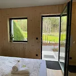 Waldblick - Neubau - Self-Check-In - Kein Verkehr - Am Wald - Parkplaetze Vor Tuer - Apartment Or Double Room