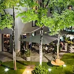 Stage 12 Hotel By Penz