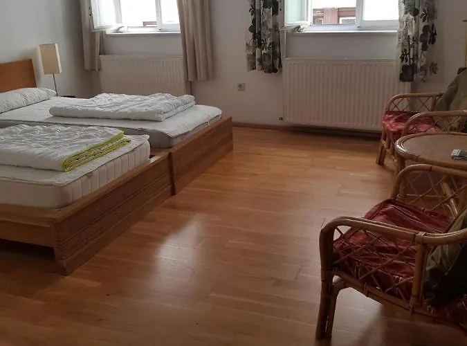 Hostel In Der Altstadt Nepomukb&B