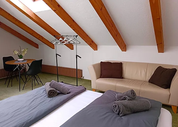 Charmante, Ruhige Wohnung In Innsbruck