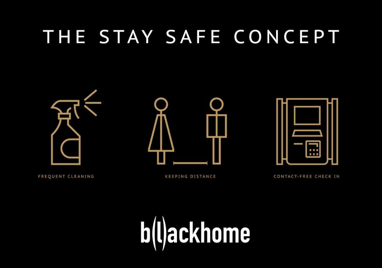 Blackhome East I Contactless Check-in 3*