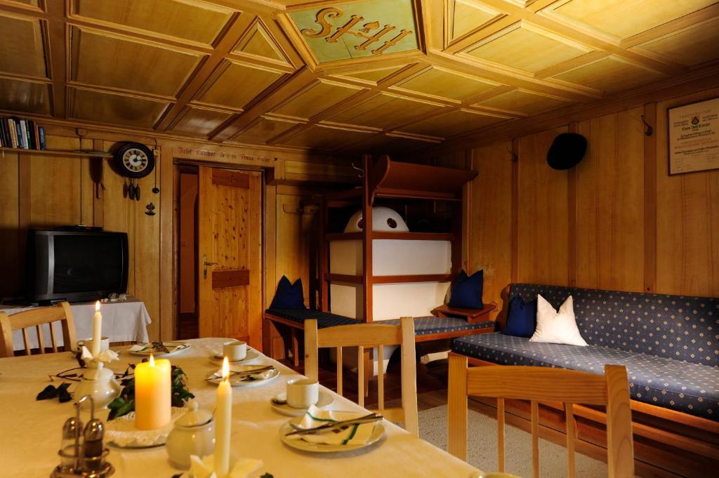 Hoarachhof Farm stay Innsbruck