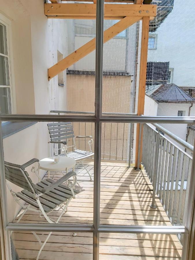 Apartment Center Golden Roof *