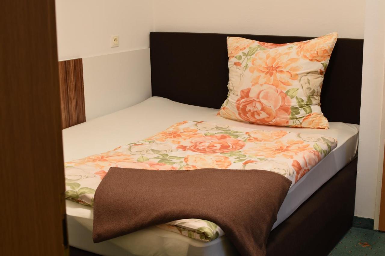 Hotel Gartenhotel Garni 2*
