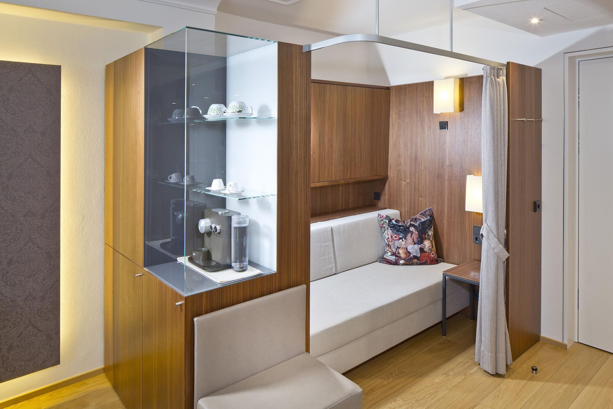 Hotel Maximilian - Stadthaus Penz 4*