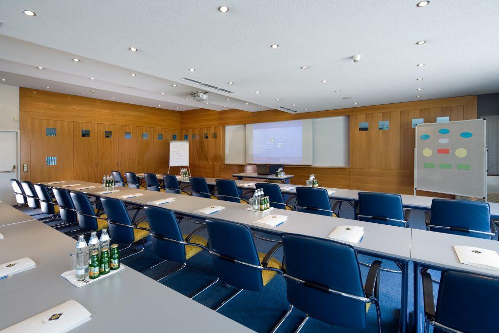 Hotel Penz West 4*