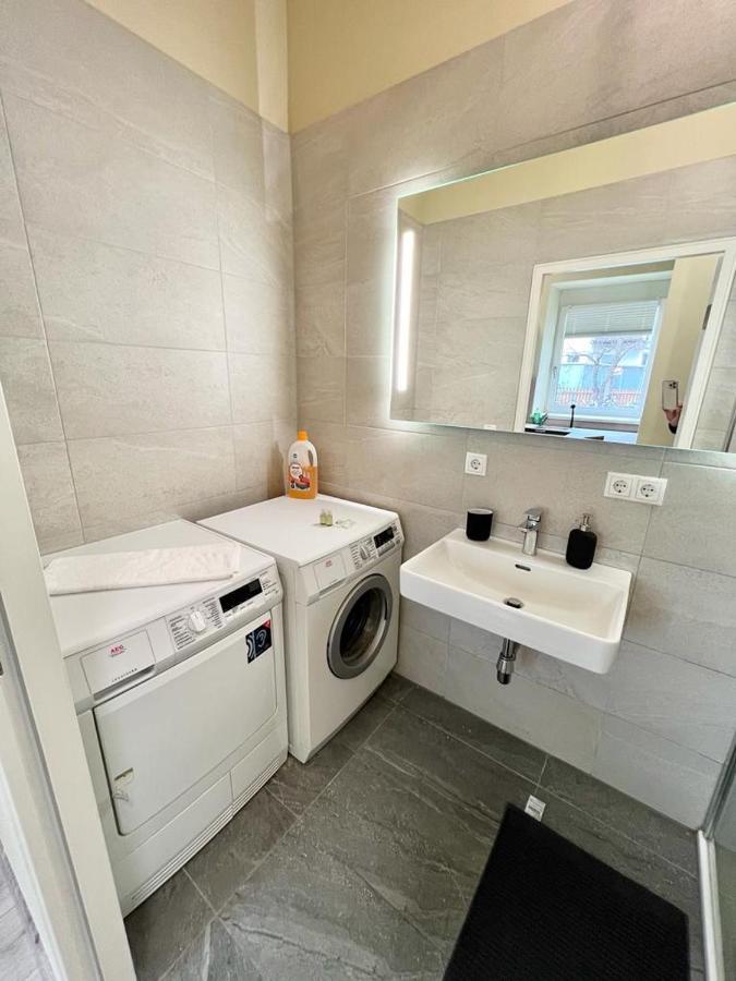 Schones Tiny House Im Herzen Innsbrucks Mit Garten Apartment *
