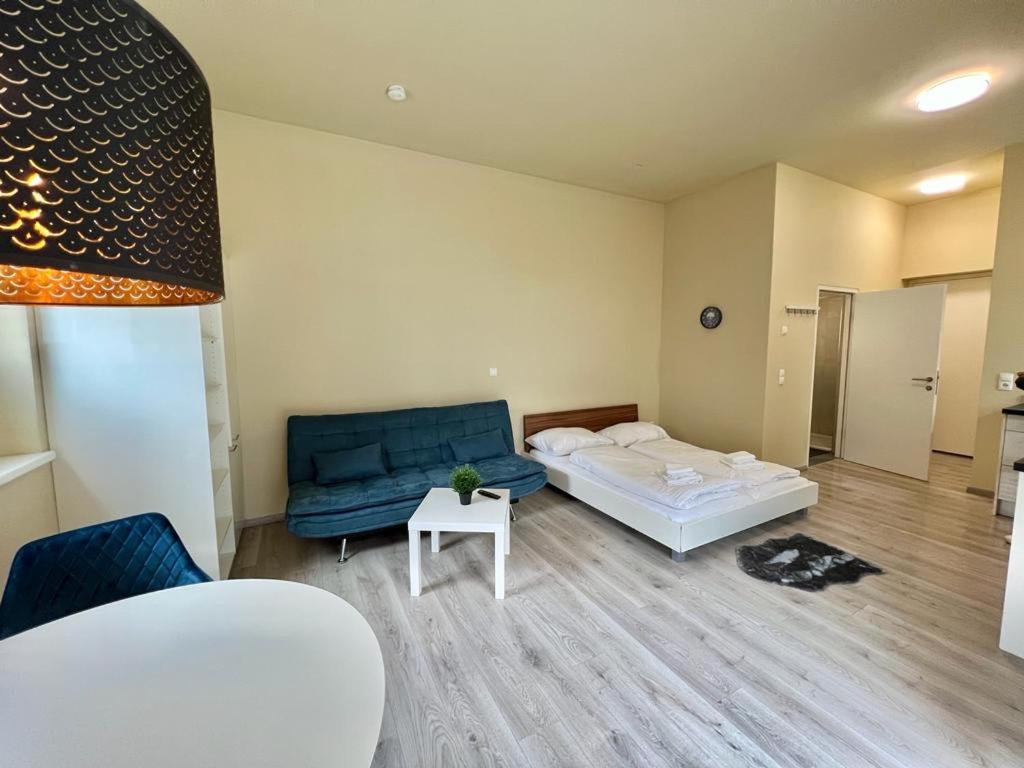 Schones Tiny House Im Herzen Innsbrucks Mit Garten Apartment *