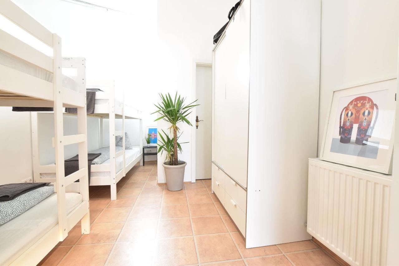 Huge In Awesome Location With Parking
