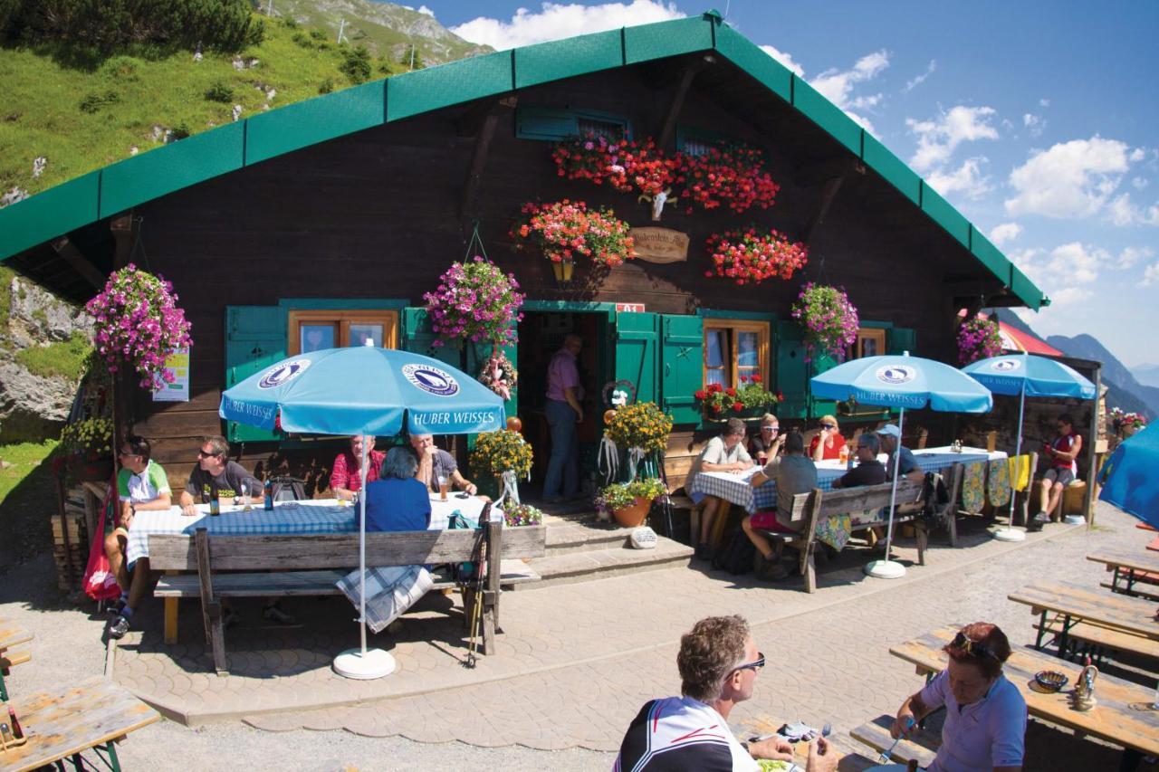 Big Wilten With Free Parking- And Peaceful Innsbruck