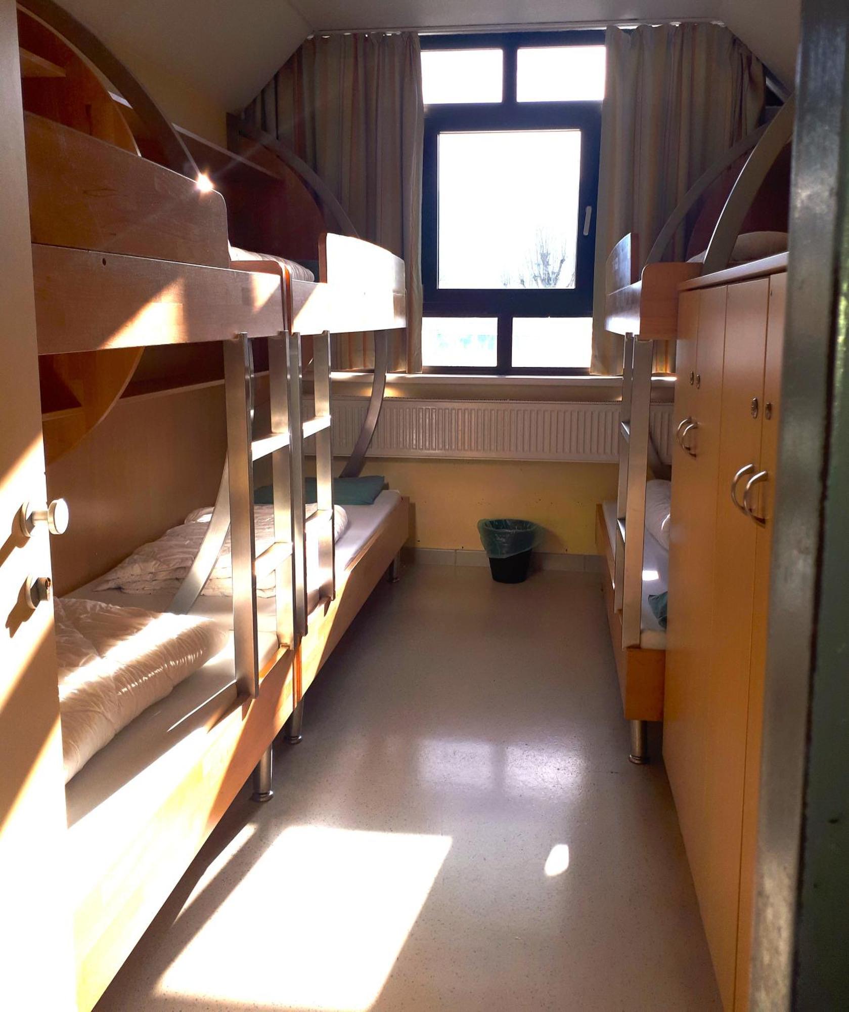 Hostel - Youth *
