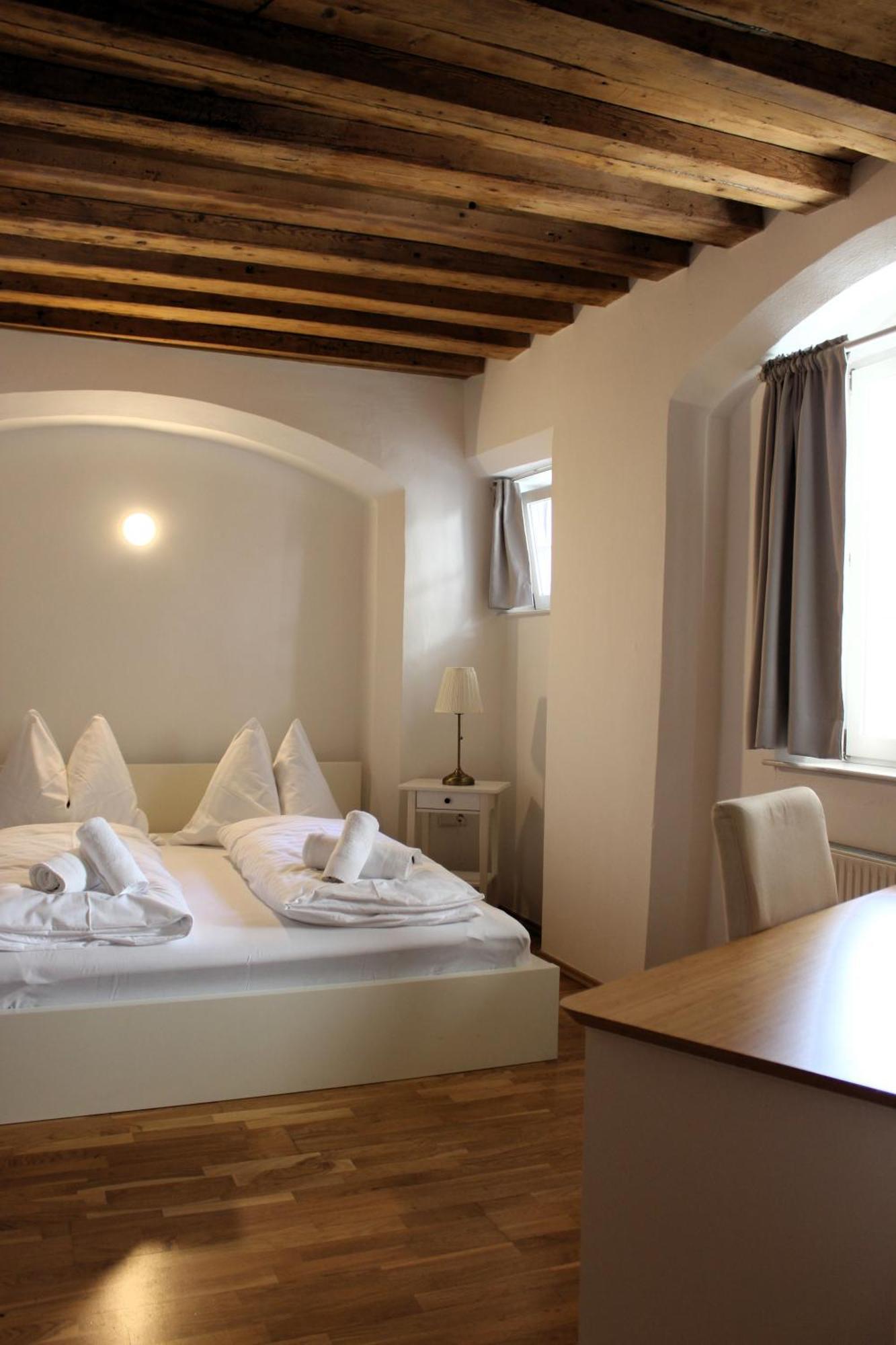 Apartment Center Golden Roof Innsbruck