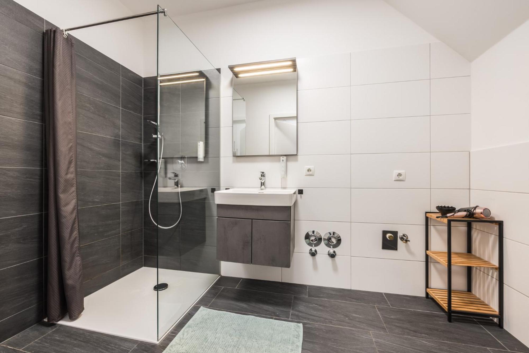 Myquartier Aparthotel