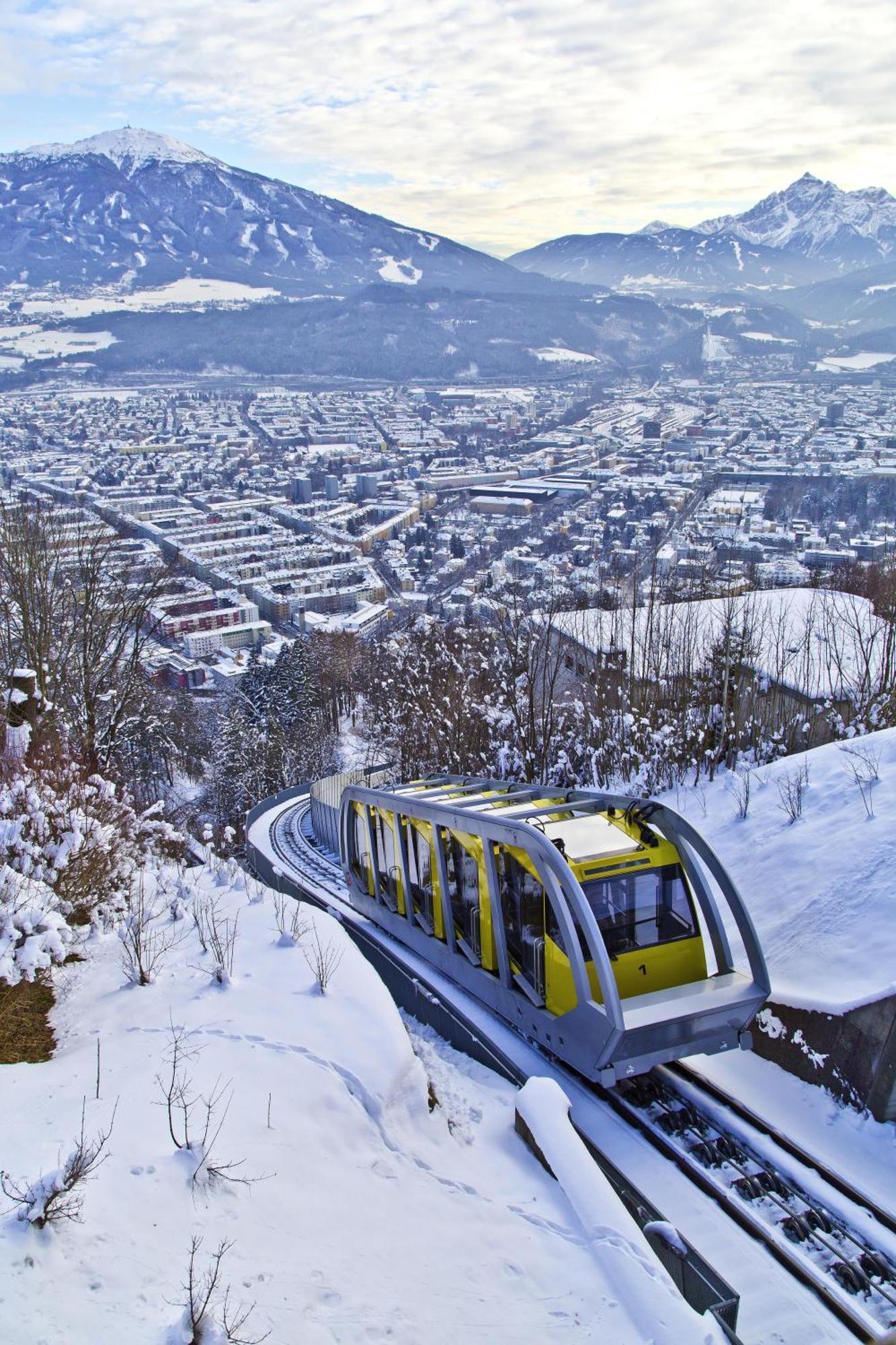 Holiday home Garden Innsbruck