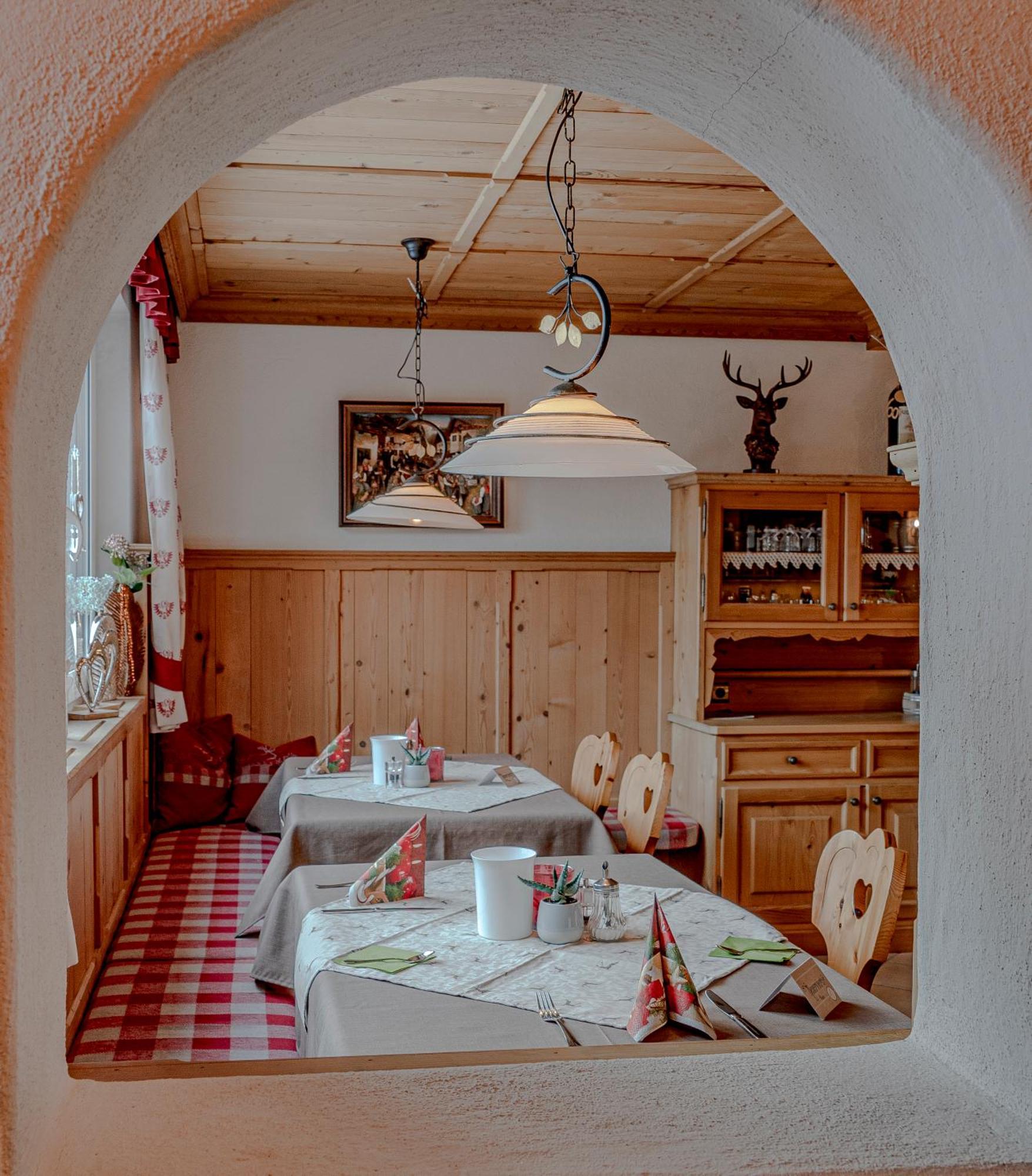Sweet Cherry - Boutique & Tyrol Hotel 3*