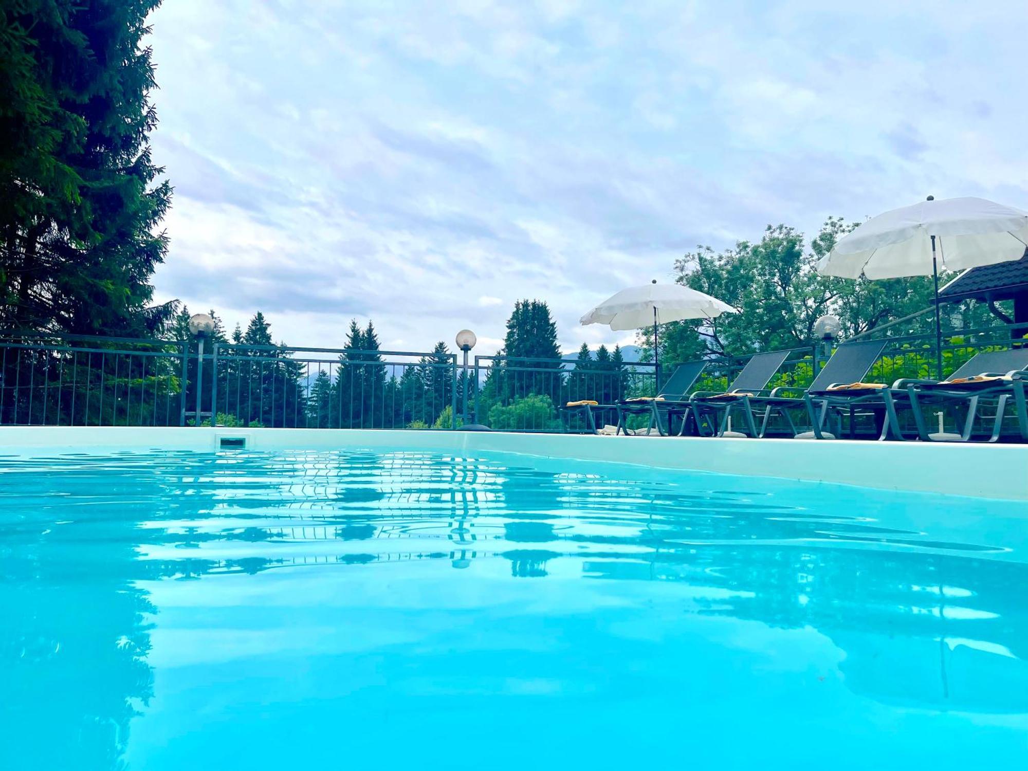 Hotel Sweet Cherry - Boutique & Tyrol 3*