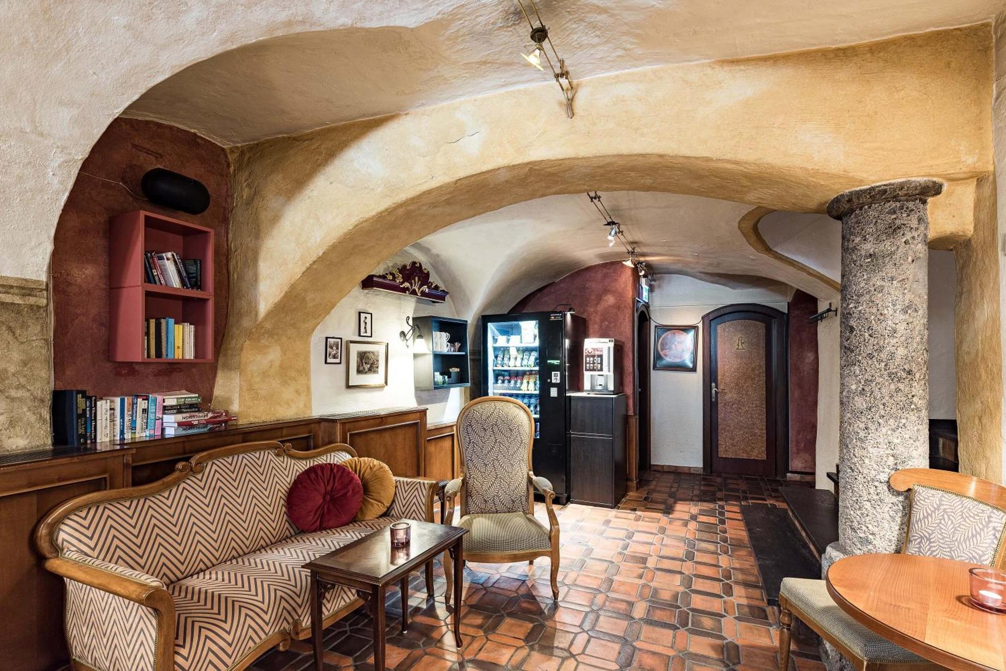 Mondschein Hotel 4*
