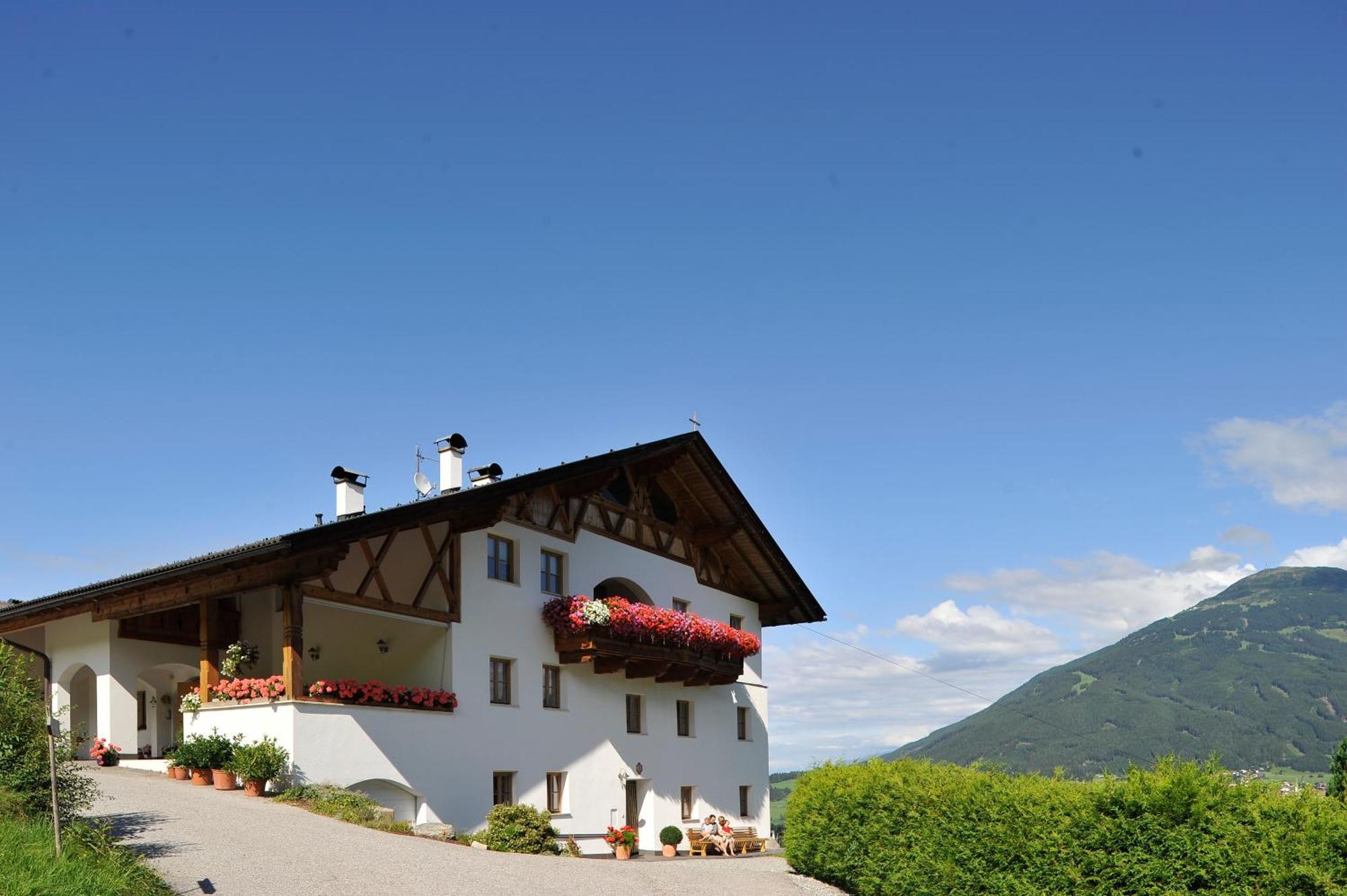 Farm stay Hoarachhof *