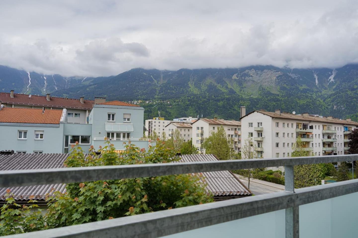 Wunderschoene Helle Apartment Min Stay 30 Days