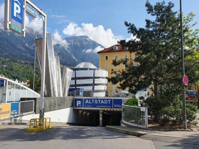 Mydistrict Hidden Gems - Innrain 02 Apartment Innsbruck
