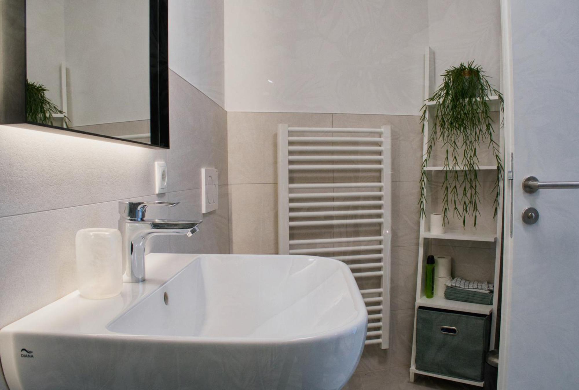 Apartment Mydistrict Hidden Gems - Innrain 02