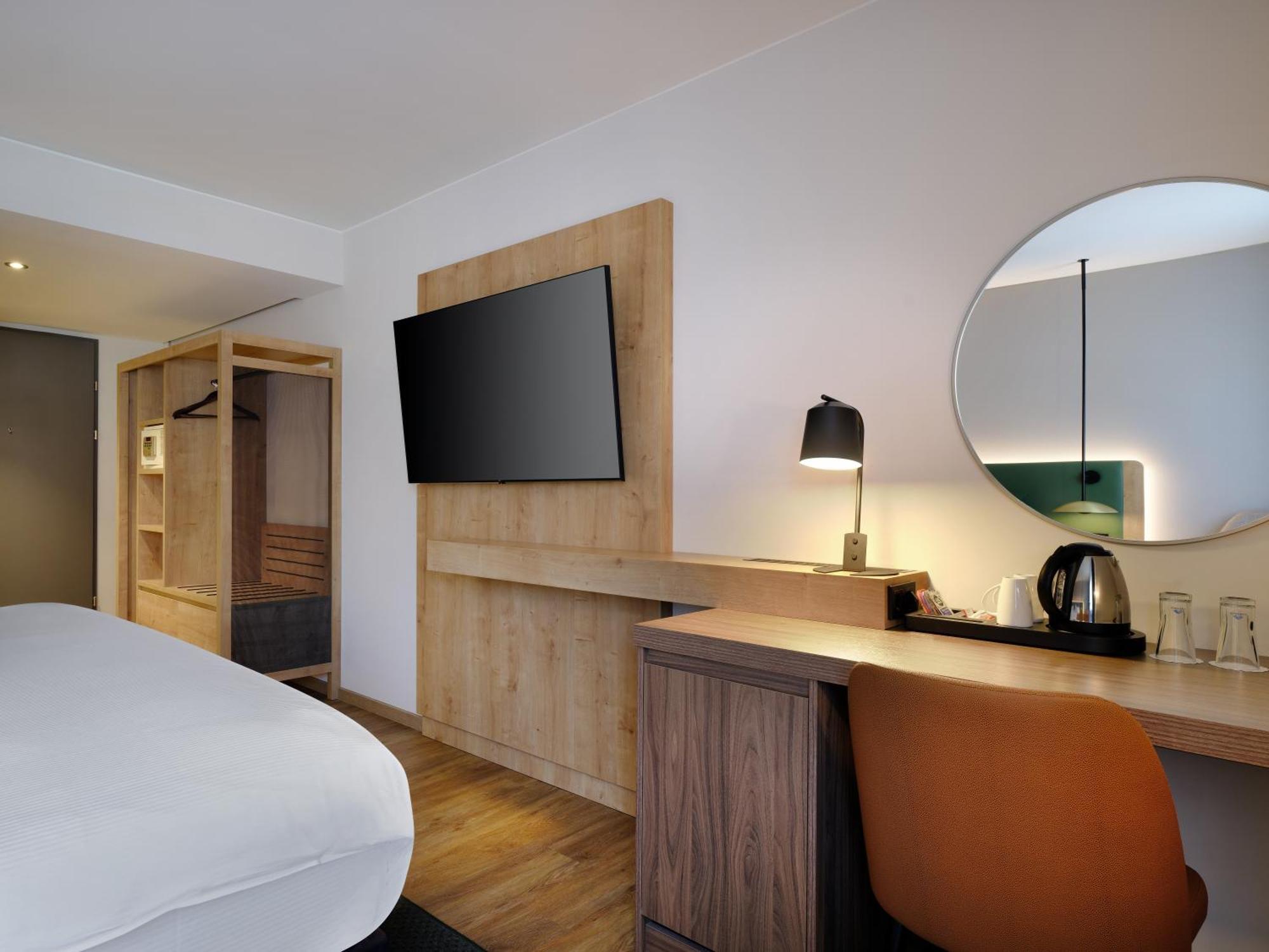 Hilton Garden Tivoli Hotel 4*
