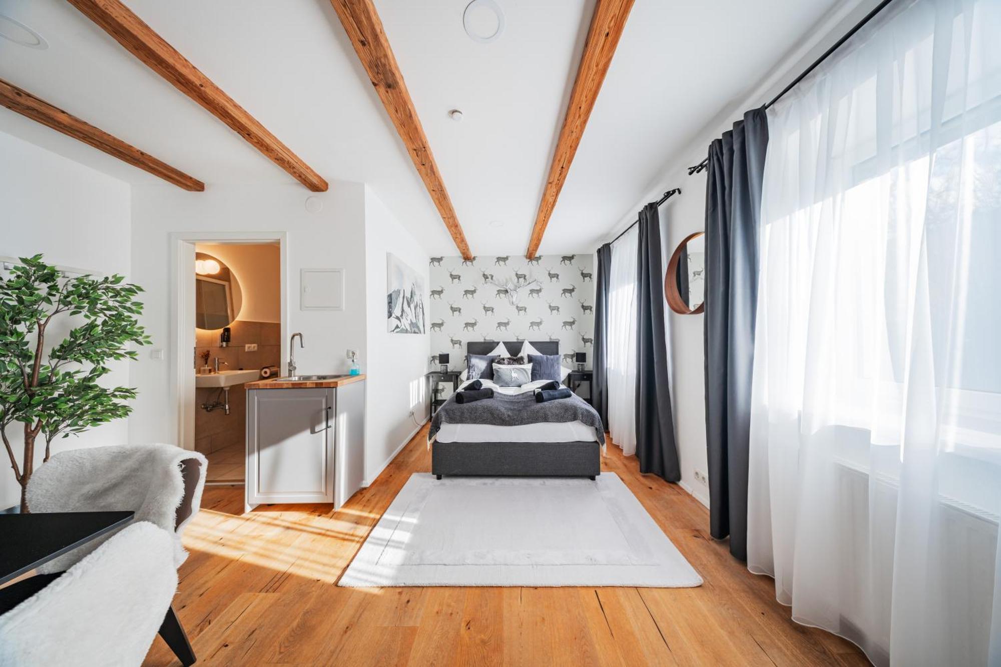 Innsbruck City Chalet Aparthotel