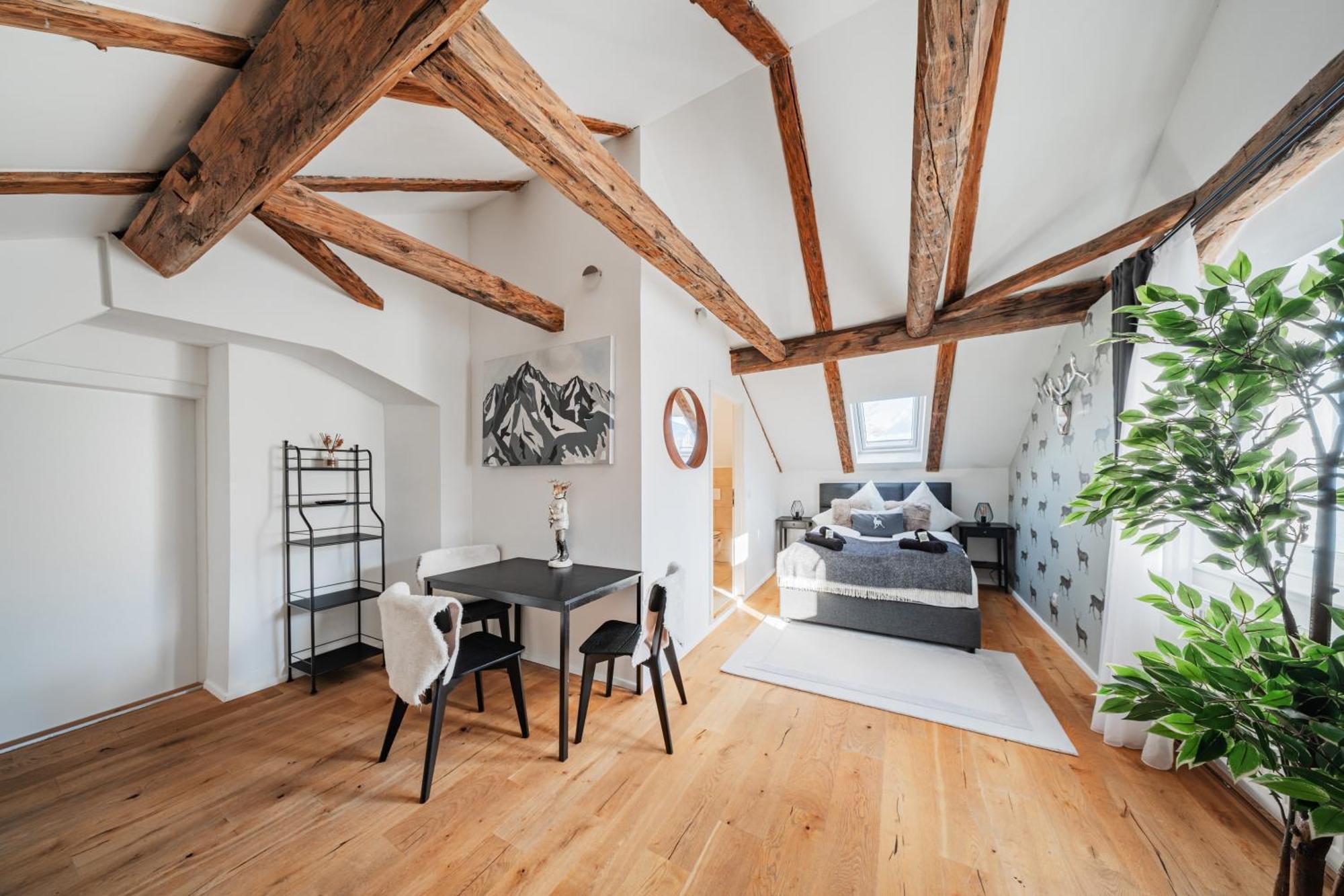 Innsbruck City Chalet Aparthotel