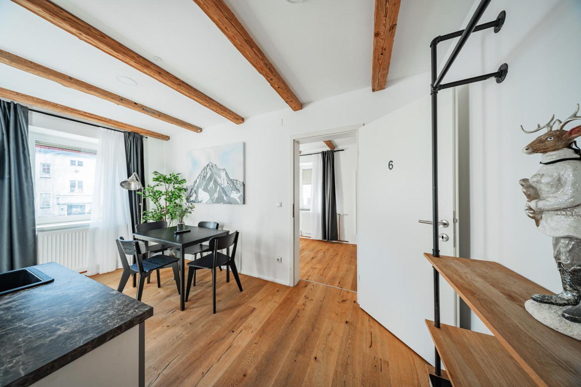 Innsbruck City Chalet Aparthotel