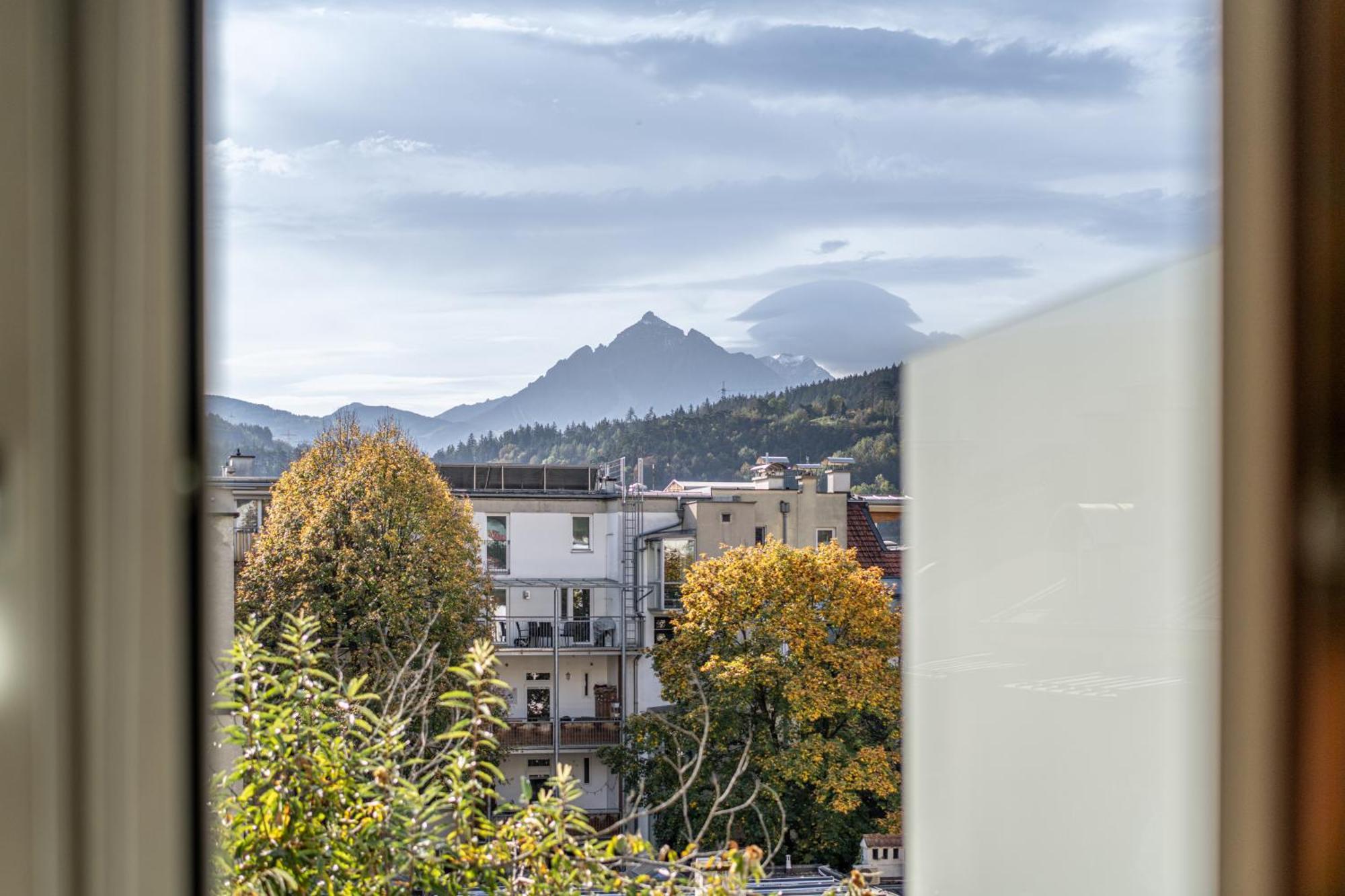 Hotel Neue Post I Self Check-in Innsbruck