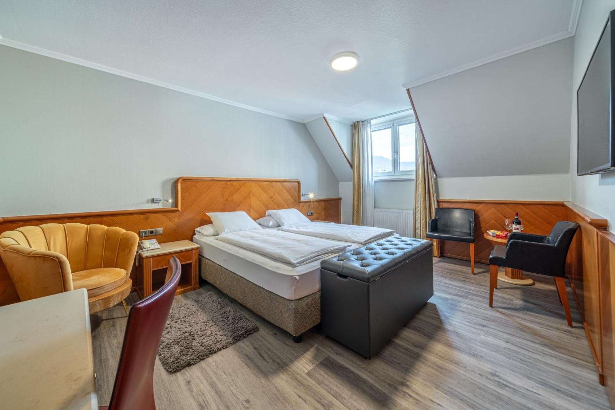 Neue Post I Self Check-in Hotel