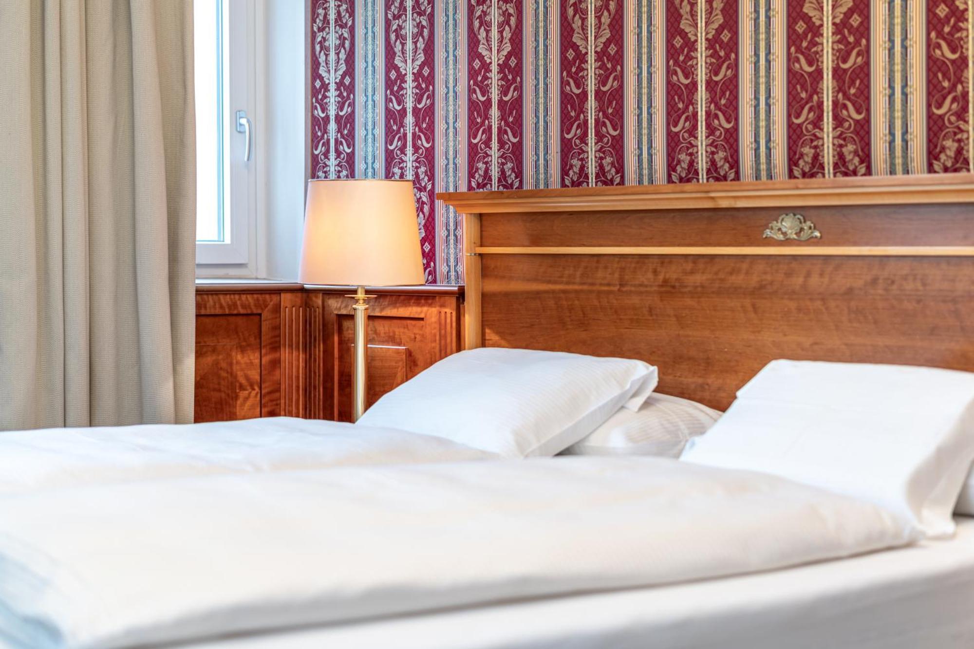 Neue Post I Self Check-in Hotel 4*
