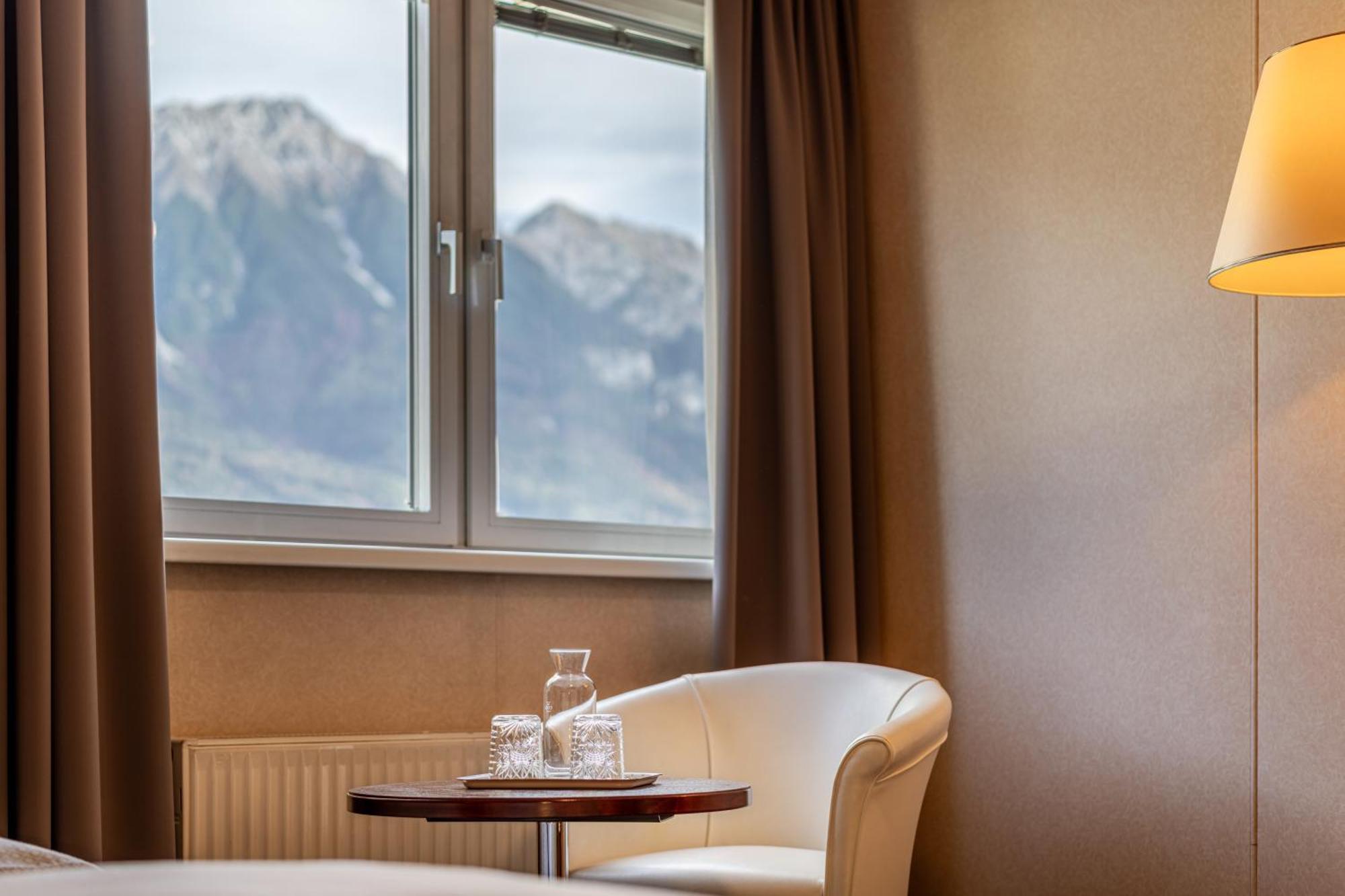 Neue Post I Self Check-in Hotel Innsbruck