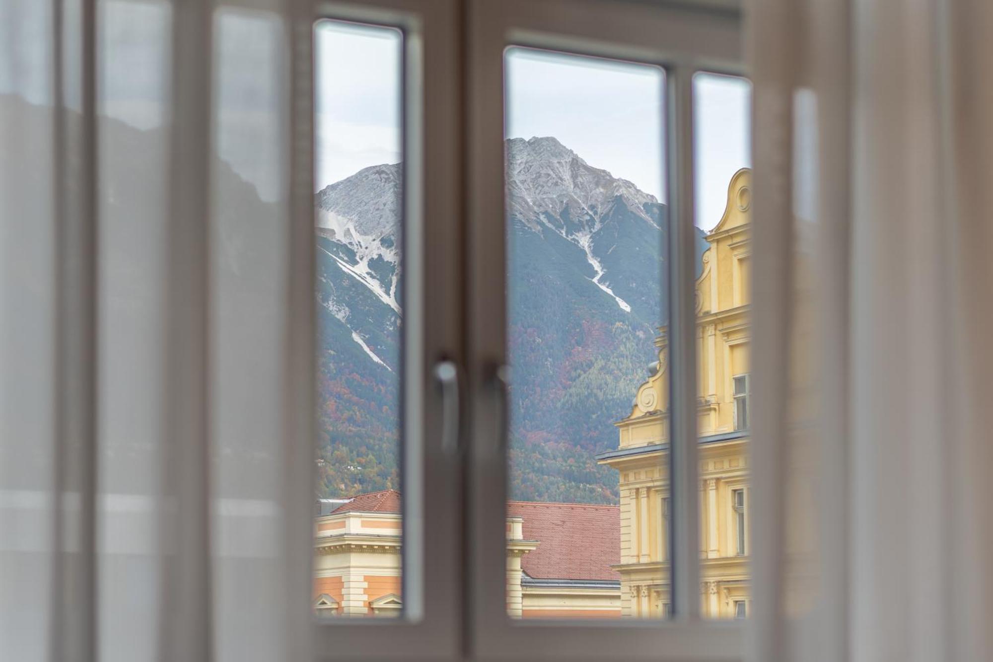 Neue Post I Self Check-in Innsbruck