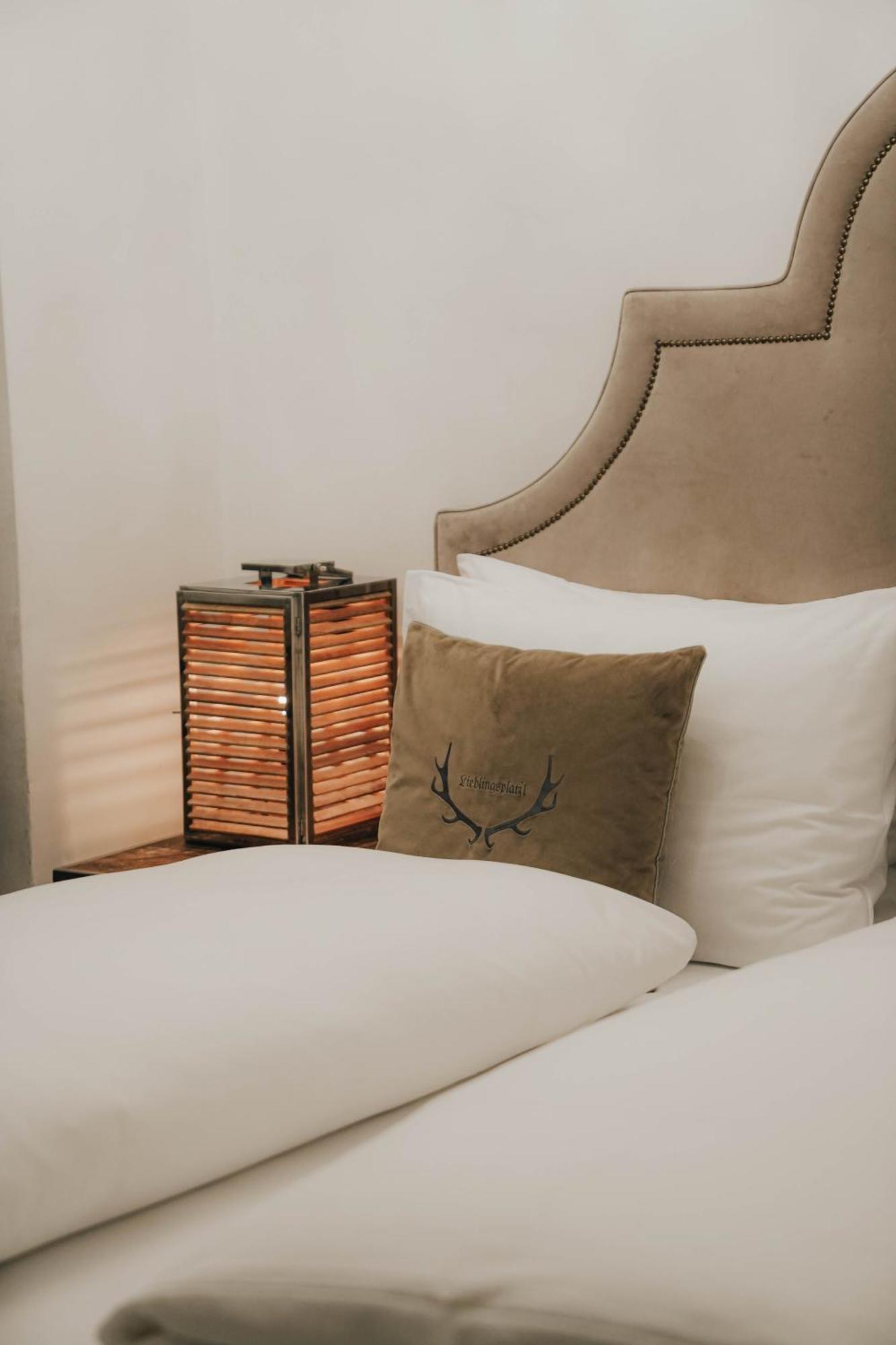 Boutiquehotel Weisses Roessl 2* Innsbruck