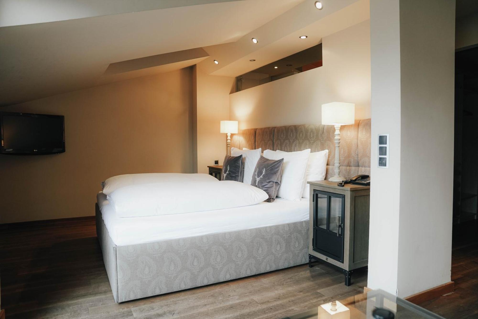 Boutiquehotel Weisses Roessl 2* Innsbruck