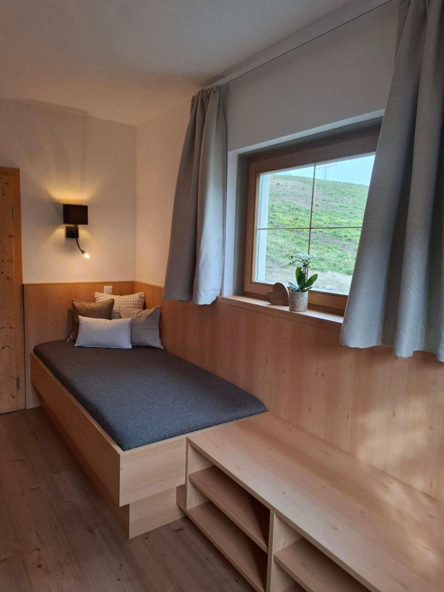 Hell Hof Apartment Innsbruck
