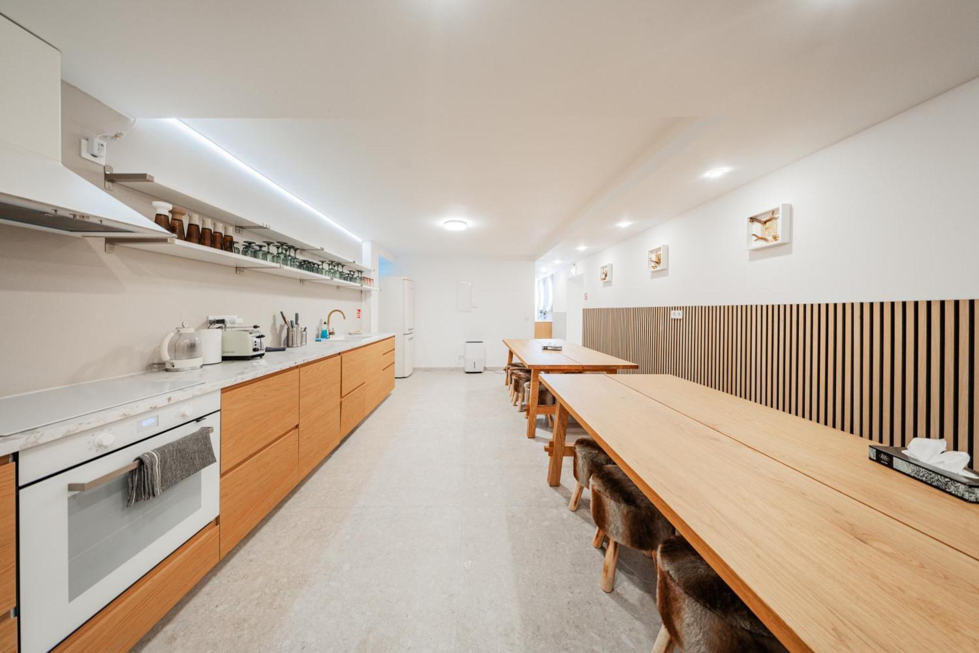 Hostel The Peak By Home1 Innsbruck