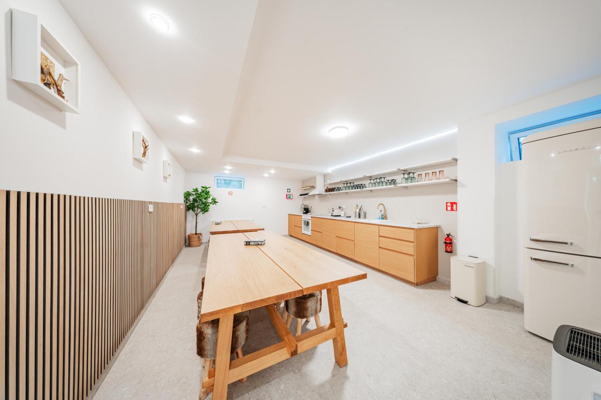 The Peak By Home1 Hostel Innsbruck