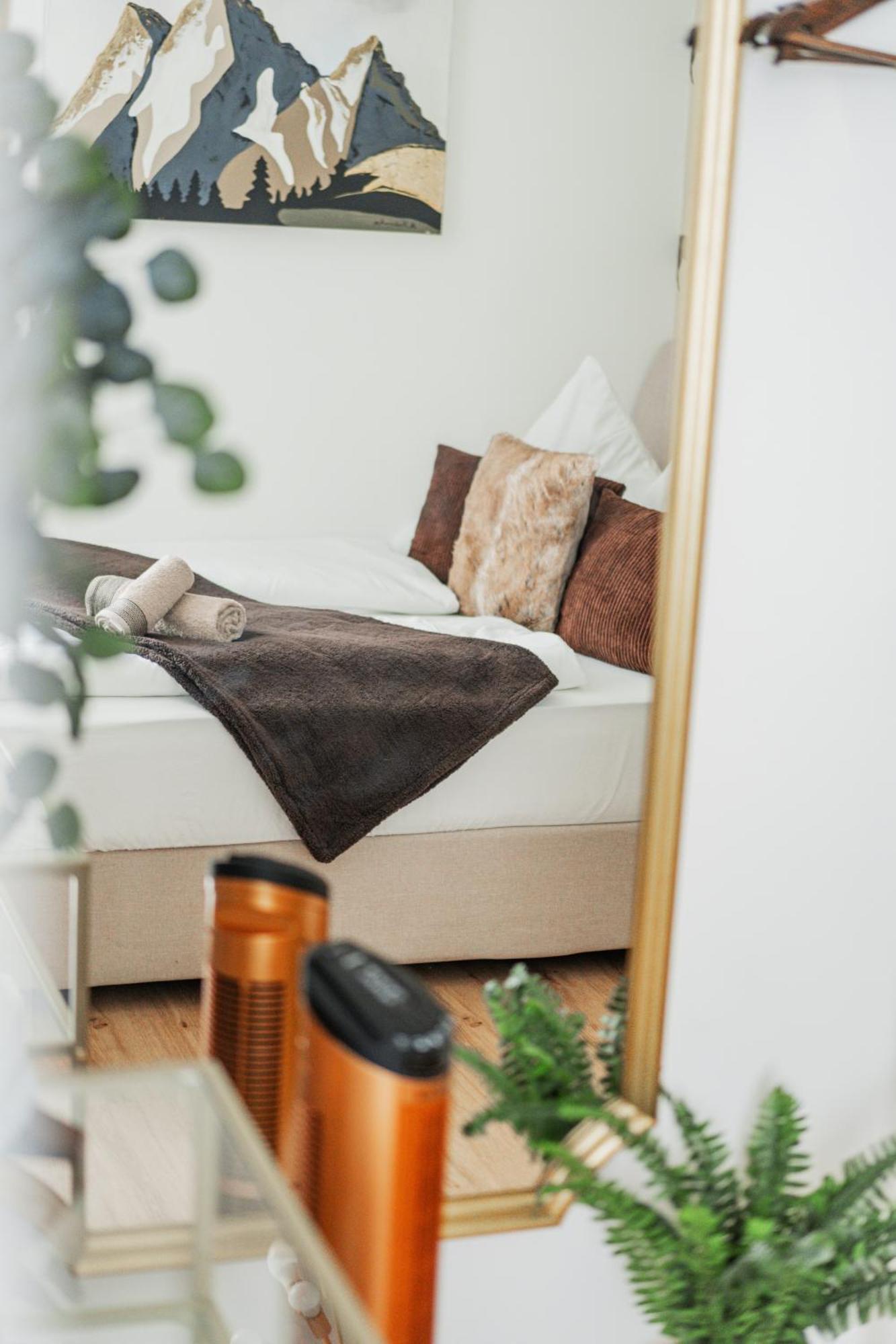 The Peak By Home1 Hostel