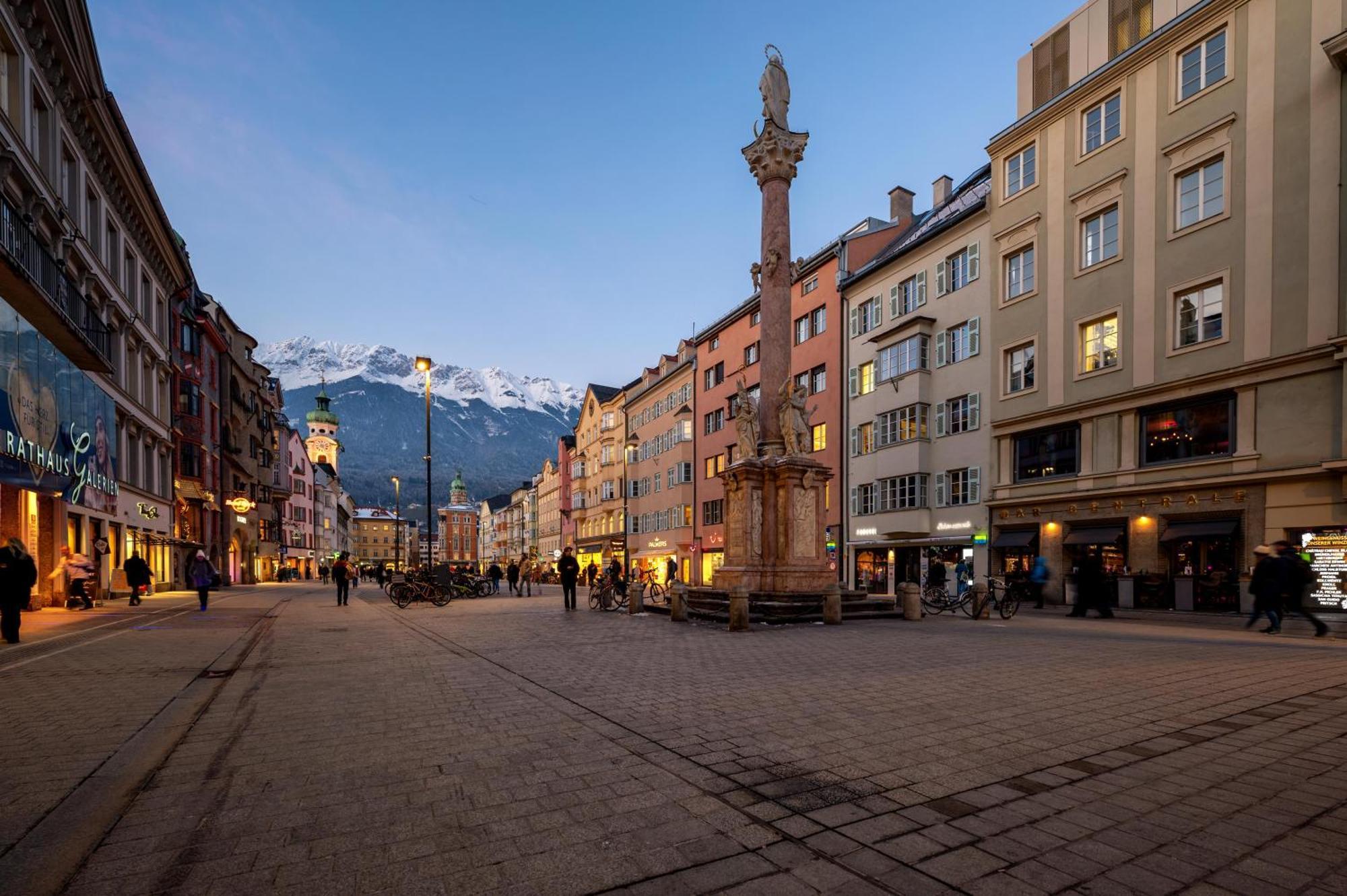 Hotel Binders Budget City-mountain 4*